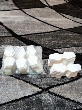 ZABARE 500 PCS WHITE KRAFT PAPER ADHESIVE JEWELY DISPLAY CARD TAGS